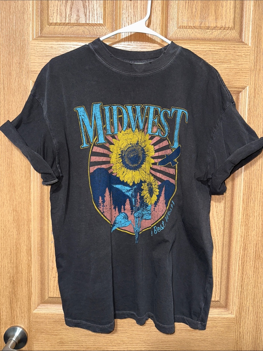 Midwest Sunflower Graphic Short Sleeve Tee